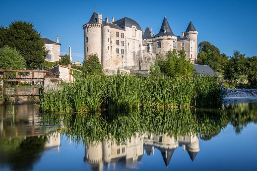 Les Halles Chambre D'Hotes Verteuil-sur-Charente Buitenkant foto